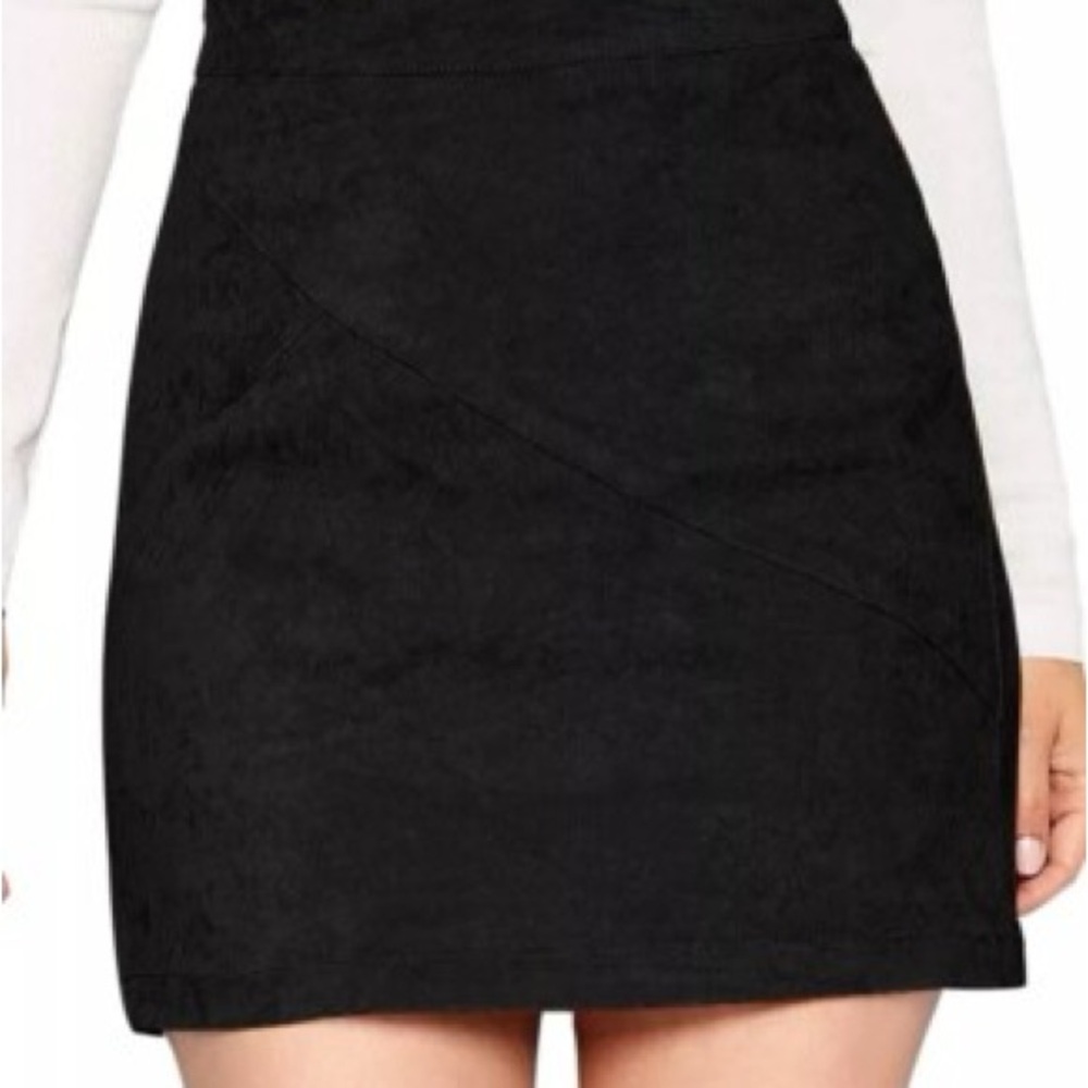 NWT faux suede skirt